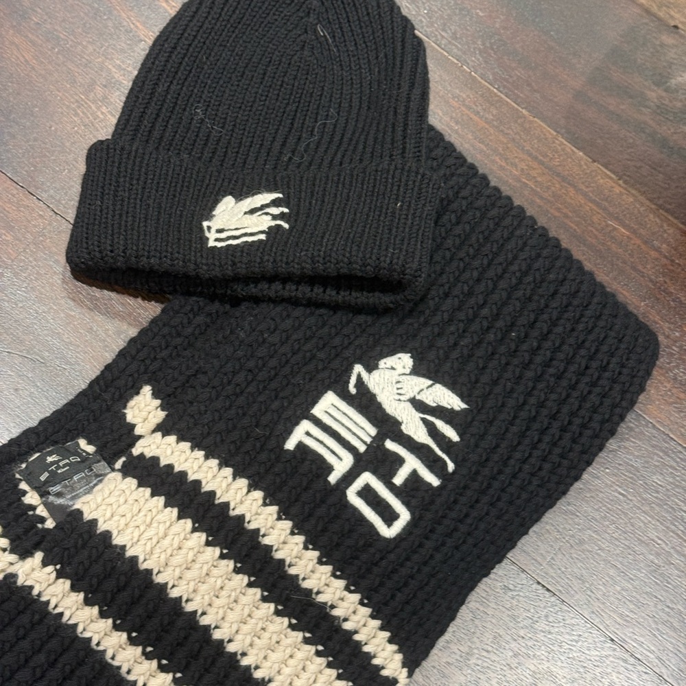 Etro Black and Cream Knit Beanie and Scarf Set